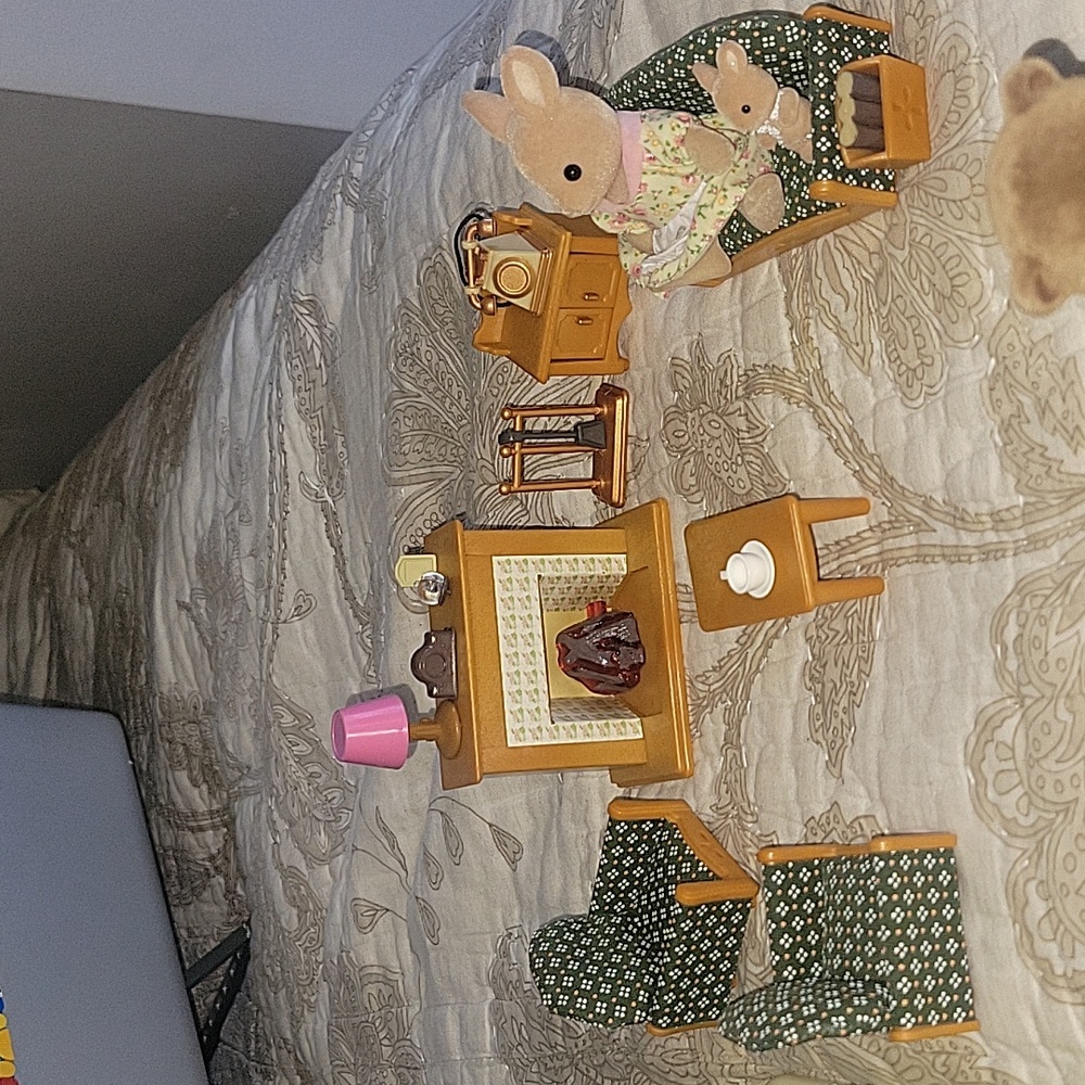 Sylvanian Families Living Room with Light Up Fireplace and Accessories Vintage